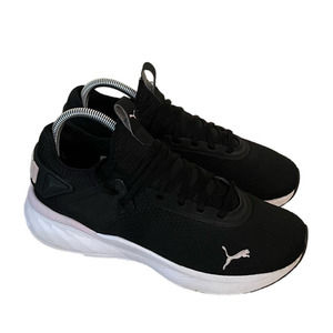 PUMA Amare Women 7.5 Black /Pink PUMA accent on the Back Running Shoes